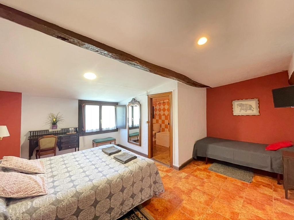 La Asturxana Guest House Malleza Екстериор снимка