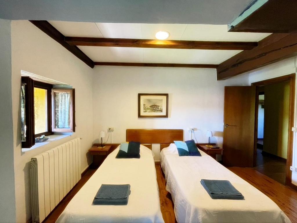 La Asturxana Guest House Malleza Екстериор снимка