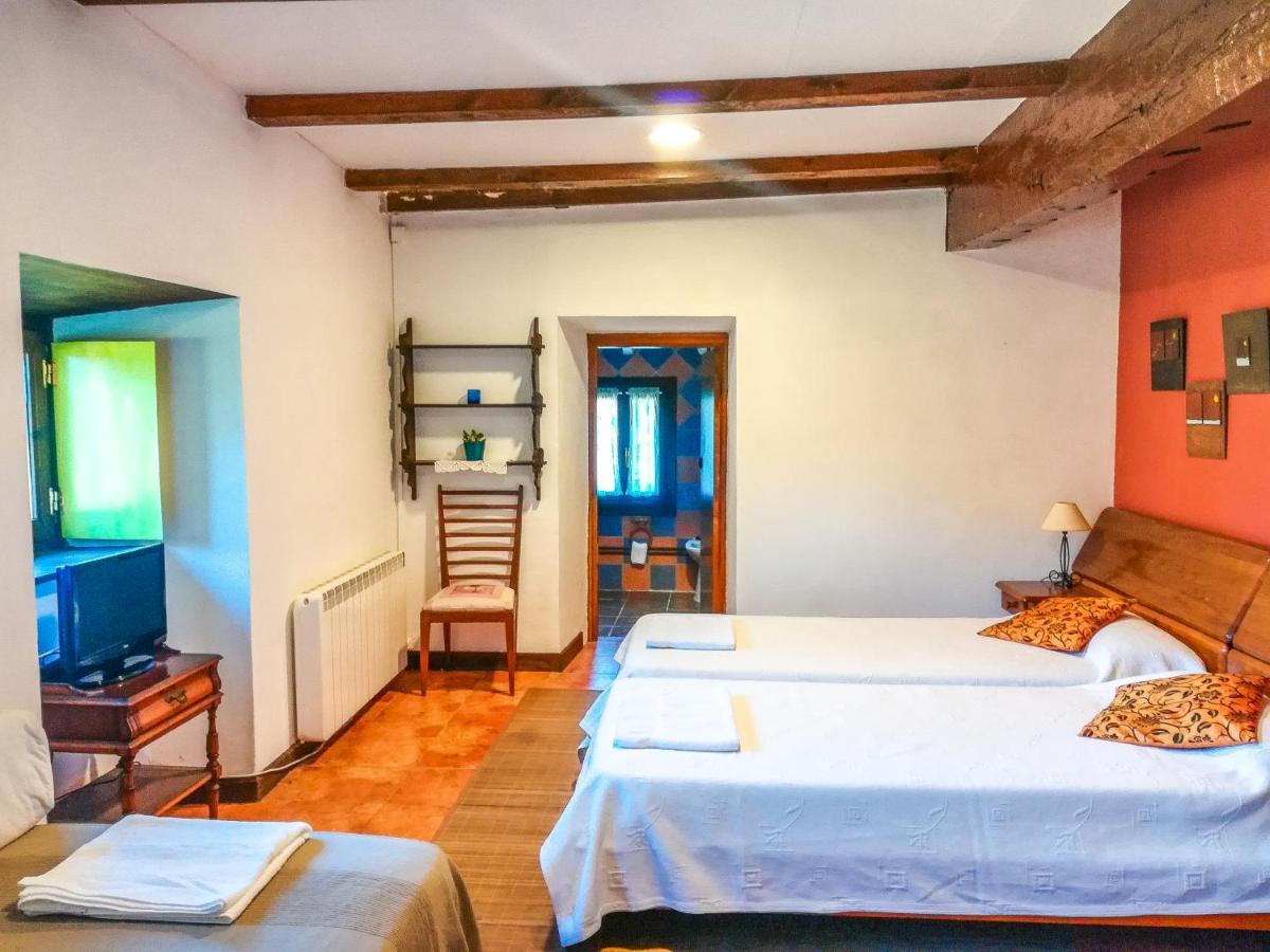 La Asturxana Guest House Malleza Екстериор снимка