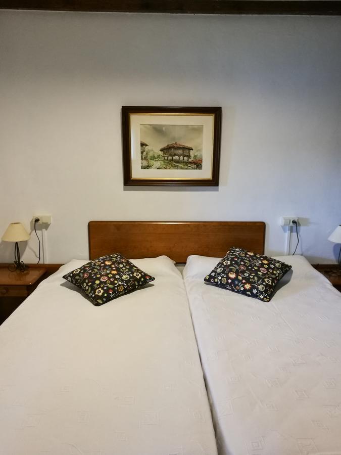 La Asturxana Guest House Malleza Екстериор снимка