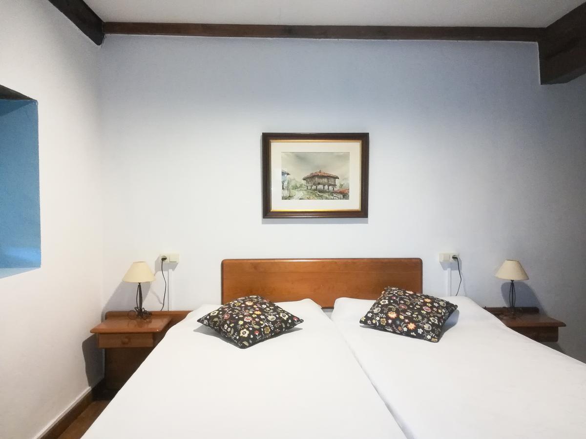 La Asturxana Guest House Malleza Екстериор снимка