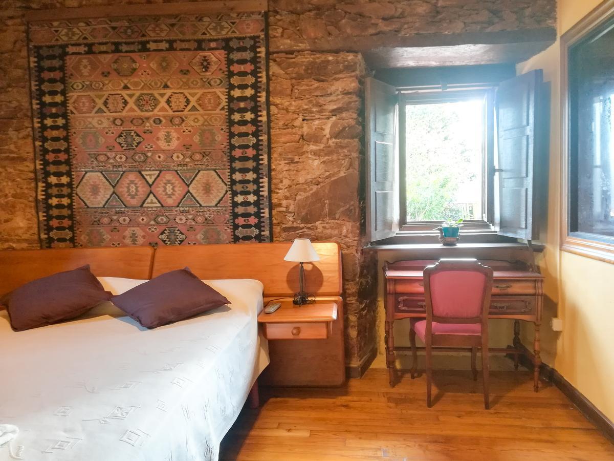 La Asturxana Guest House Malleza Екстериор снимка