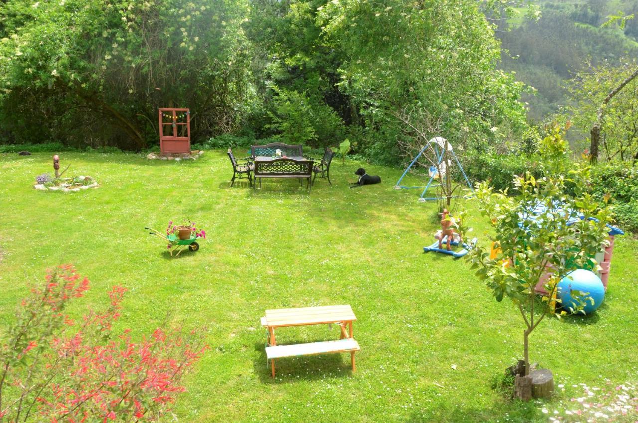 La Asturxana Guest House Malleza Екстериор снимка